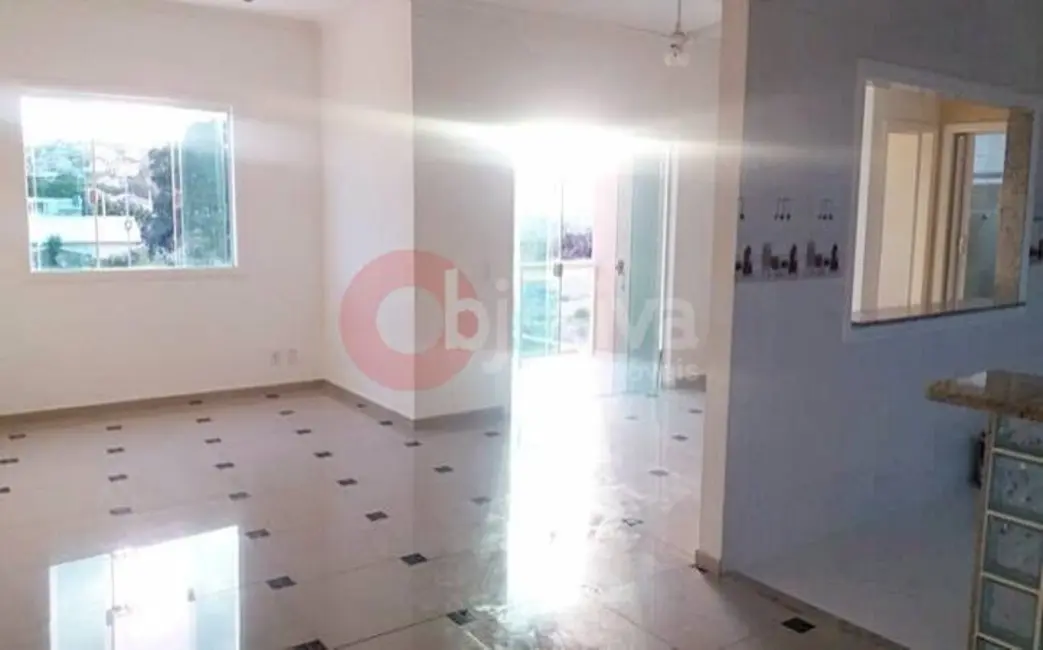 Foto 4 de Casa com 4 quartos à venda, 560m2 em Jardim Peró, Cabo Frio - RJ