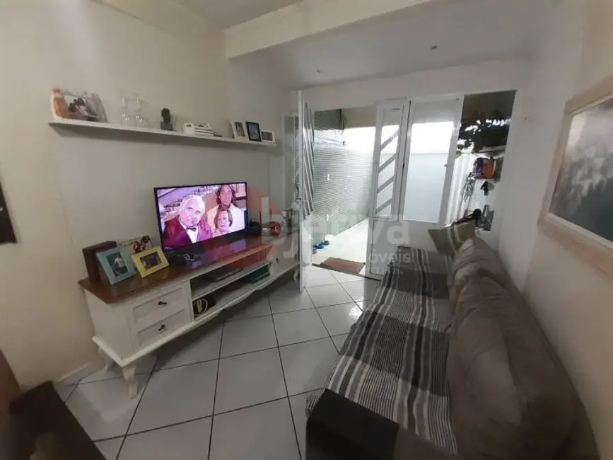 Foto 1 de Casa com 3 quartos à venda, 95m2 em Vila Nova, Cabo Frio - RJ