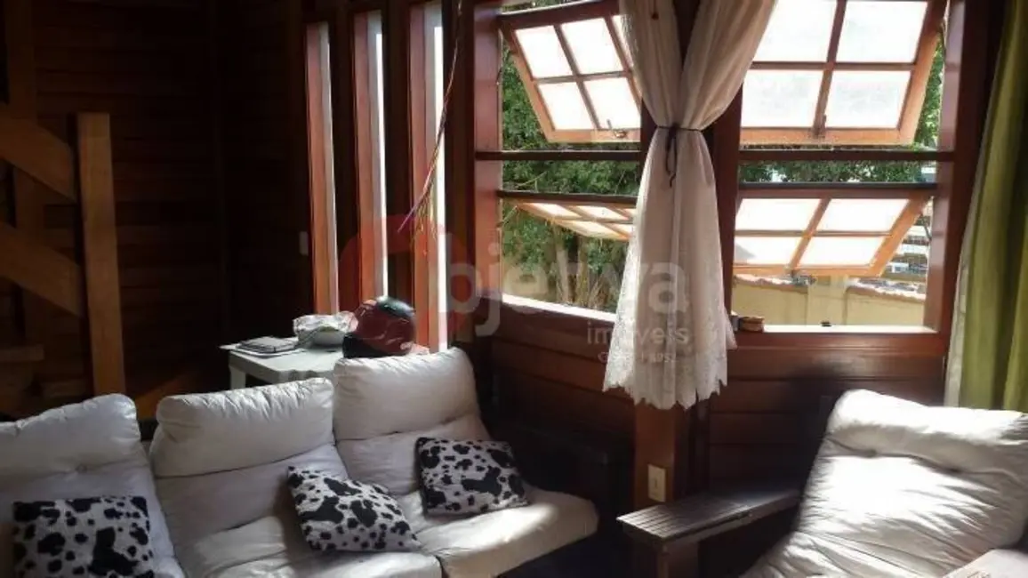 Foto 3 de Casa com 3 quartos à venda, 300m2 em Dunas do Peró, Cabo Frio - RJ