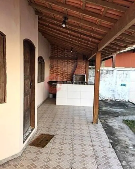 Foto 2 de Casa com 2 quartos à venda, 300m2 em Jardim Peró, Cabo Frio - RJ