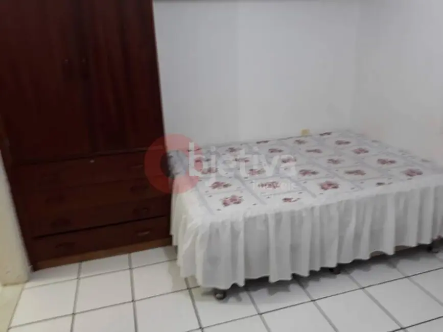 Kitnet com 1 quarto à venda, 30m2 em Centro, Cabo Frio - RJ - imagem 3 Foto 3 de Kitnet com 1 quarto à venda, 30m2 em Centro, Cabo Frio - RJ