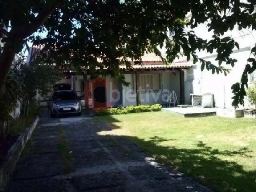 Foto 1 de Casa com 5 quartos à venda, 360m2 em Centro, Cabo Frio - RJ