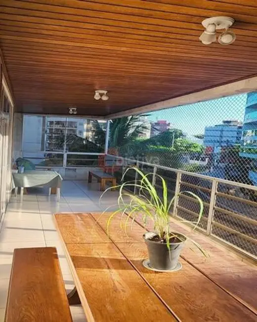 Apartamento com 3 quartos à venda, 210m2 em Vila Nova, Cabo Frio - RJ - imagem 6 Foto 6 de Apartamento com 3 quartos à venda, 210m2 em Vila Nova, Cabo Frio - RJ