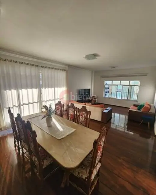 Apartamento com 3 quartos à venda, 210m2 em Vila Nova, Cabo Frio - RJ - imagem 4 Foto 4 de Apartamento com 3 quartos à venda, 210m2 em Vila Nova, Cabo Frio - RJ