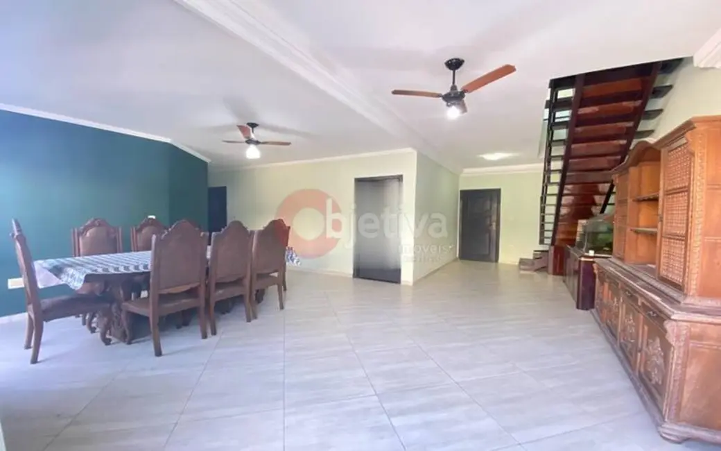 Cobertura com 4 quartos à venda, 254m2 em Vila Nova, Cabo Frio - RJ - imagem 4 Foto 4 de Cobertura com 4 quartos à venda, 254m2 em Vila Nova, Cabo Frio - RJ