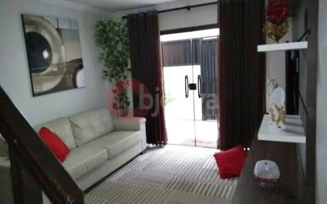 Foto 4 de Casa de Condomínio com 3 quartos à venda, 180m2 em Jardim Flamboyant, Cabo Frio - RJ