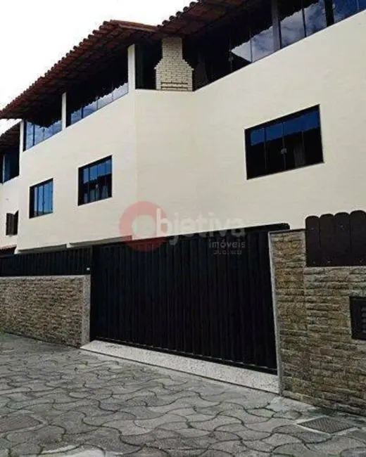 Foto 1 de Casa com 3 quartos à venda, 180m2 em Jardim Flamboyant, Cabo Frio - RJ