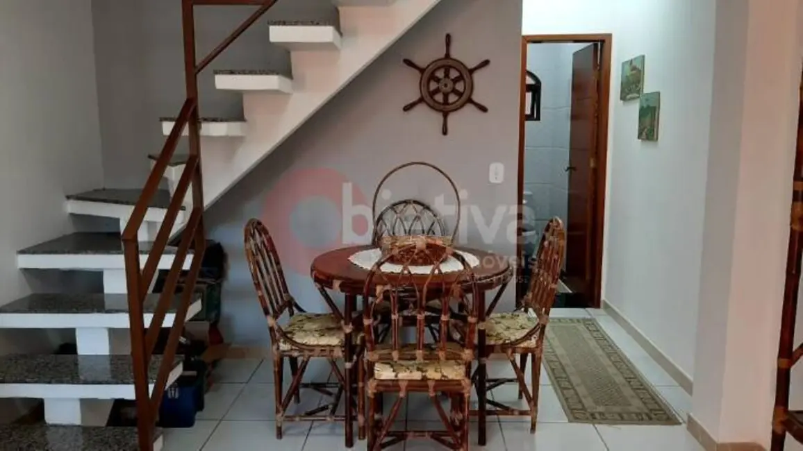 Foto 2 de Casa de Condomínio com 2 quartos à venda, 90m2 em Peró, Cabo Frio - RJ