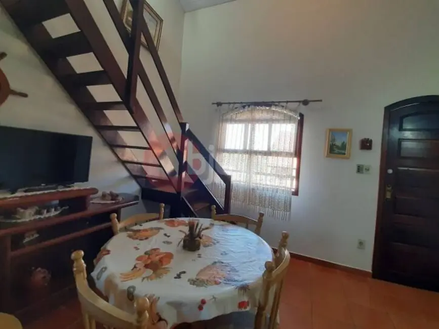 Foto 2 de Casa com 3 quartos à venda, 80m2 em Peró, Cabo Frio - RJ