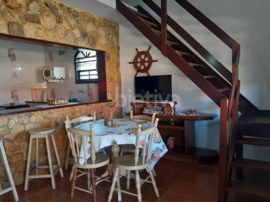 Foto 1 de Casa com 3 quartos à venda, 80m2 em Peró, Cabo Frio - RJ