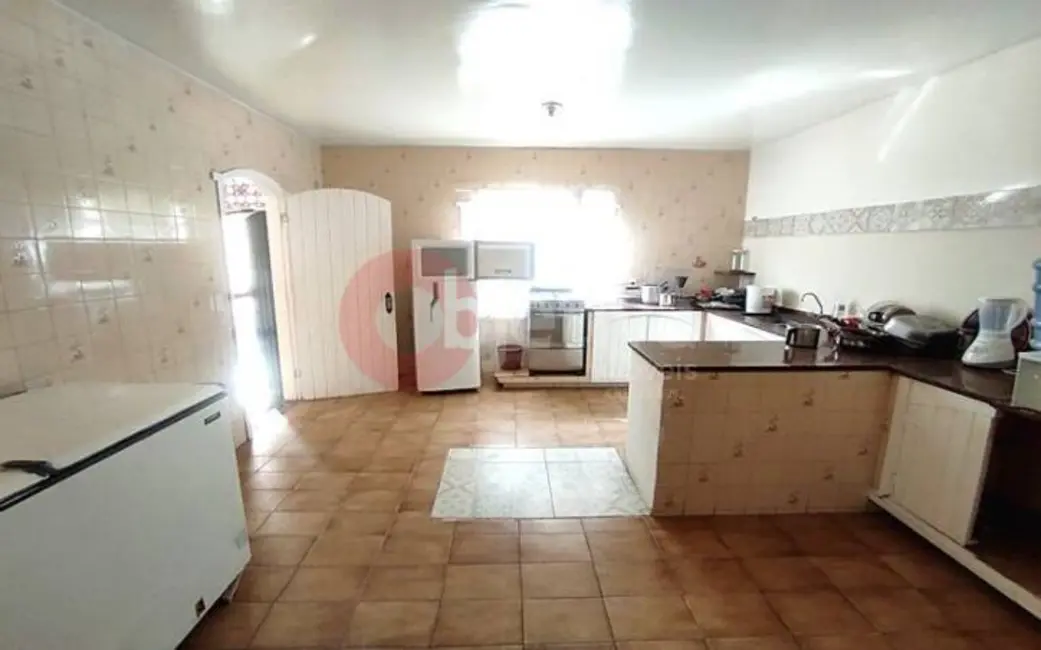 Pousada com 10 quartos à venda, 360m2 em Braga, Cabo Frio - RJ - imagem 7 Foto 7 de Pousada com 10 quartos à venda, 360m2 em Braga, Cabo Frio - RJ