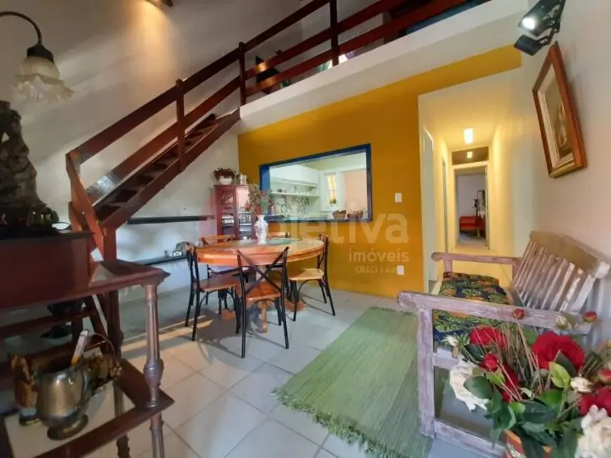 Foto 6 de Casa com 2 quartos à venda, 95m2 em Peró, Cabo Frio - RJ