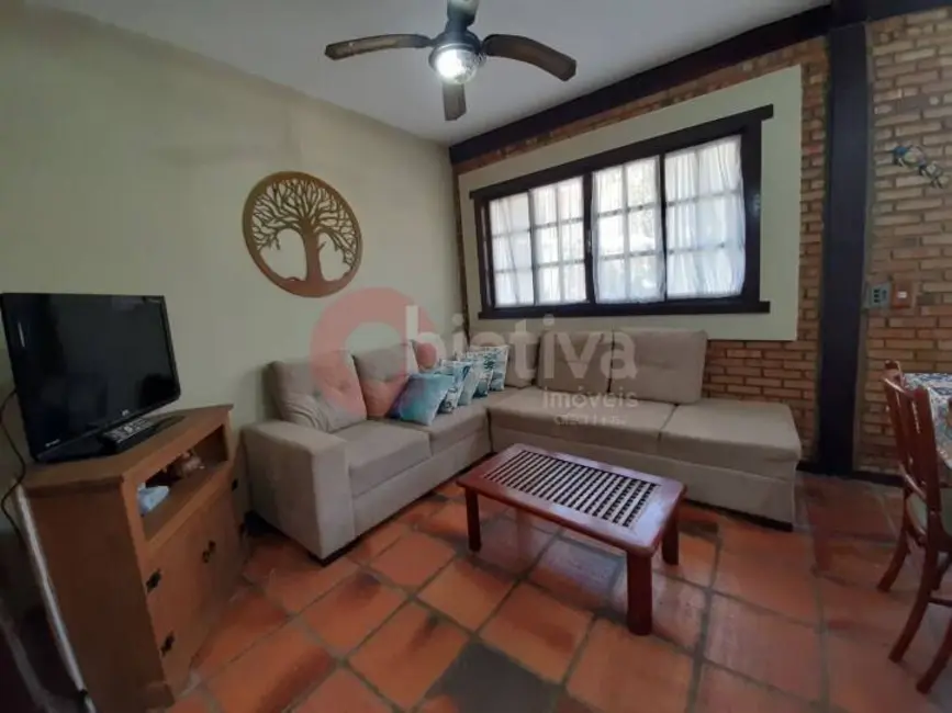 Foto 6 de Casa com 3 quartos à venda, 105m2 em Ogiva, Cabo Frio - RJ