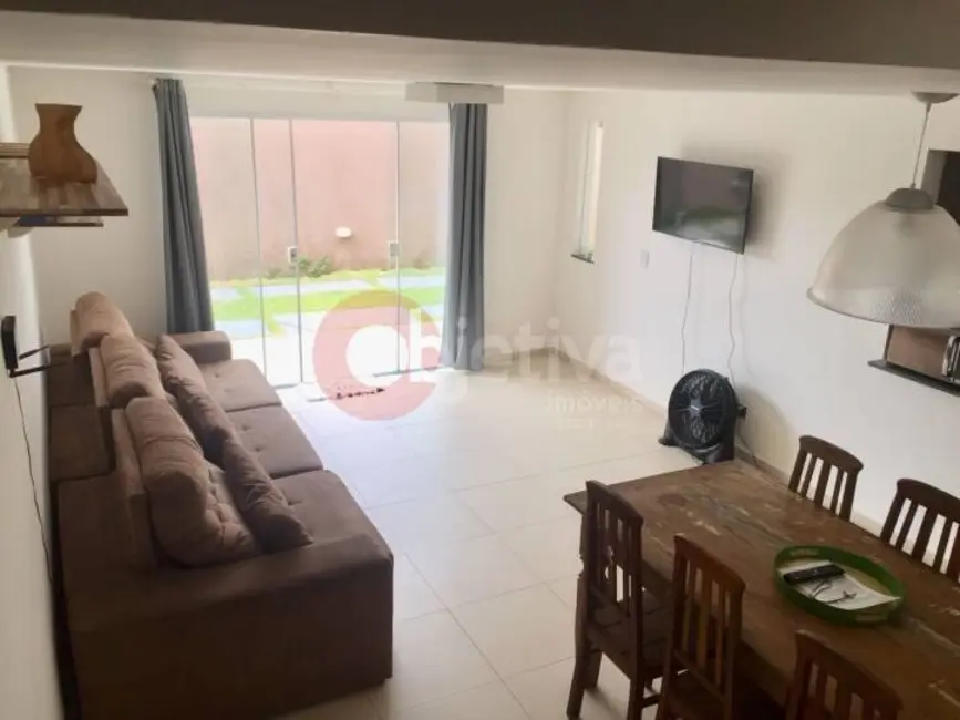 Foto 2 de Casa com 3 quartos à venda, 150m2 em Miguel Couto, Cabo Frio - RJ