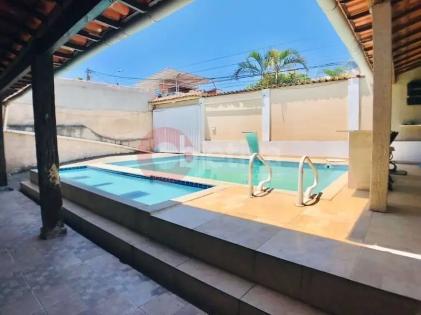 Foto 8 de Casa com 5 quartos à venda, 360m2 em Jardim Excelsior, Cabo Frio - RJ