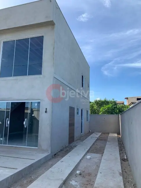 Foto 1 de Casa com 2 quartos à venda, 79m2 em Cabo Frio - RJ