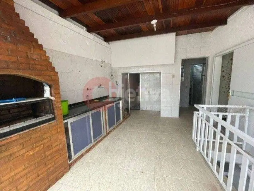 Foto 3 de Casa com 10 quartos à venda, 240m2 em Passagem, Cabo Frio - RJ