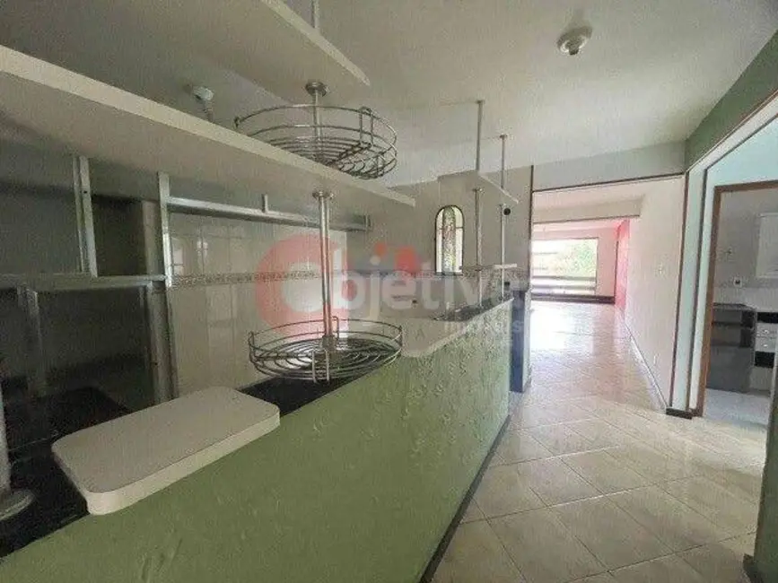 Foto 2 de Casa com 10 quartos à venda, 240m2 em Passagem, Cabo Frio - RJ