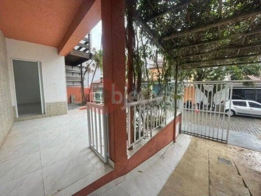 Foto 4 de Casa com 10 quartos à venda, 240m2 em Passagem, Cabo Frio - RJ