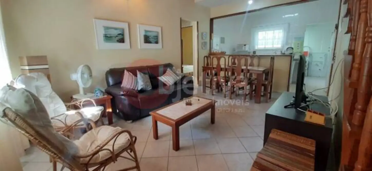 Foto 2 de Casa com 4 quartos à venda, 110m2 em Ogiva, Cabo Frio - RJ