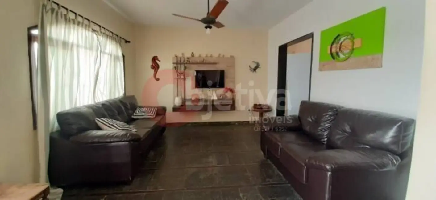 Casa com 3 quartos à venda, 100m2 em Algodoal, Cabo Frio - RJ - imagem 5 Foto 5 de Casa com 3 quartos à venda, 100m2 em Algodoal, Cabo Frio - RJ