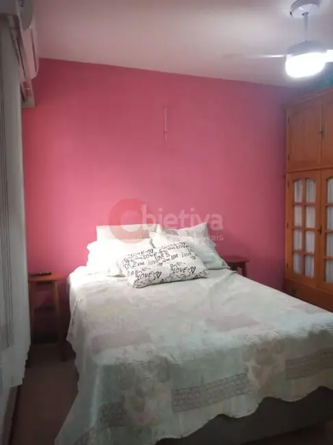 Foto 3 de Casa com 2 quartos à venda, 70m2 em Ogiva, Cabo Frio - RJ
