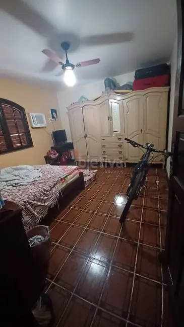 Casa com 3 quartos à venda, 175m2 em São José, Sao Pedro Da Aldeia - RJ - imagem 8 Foto 8 de Casa com 3 quartos à venda, 175m2 em São José, Sao Pedro Da Aldeia - RJ