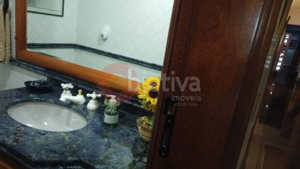 Apartamento com 4 quartos à venda, 465m2 em Centro, Cabo Frio - RJ - imagem 8 Foto 8 de Apartamento com 4 quartos à venda, 465m2 em Centro, Cabo Frio - RJ