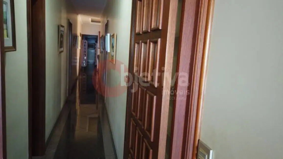 Apartamento com 4 quartos à venda, 465m2 em Centro, Cabo Frio - RJ - imagem 3 Foto 3 de Apartamento com 4 quartos à venda, 465m2 em Centro, Cabo Frio - RJ
