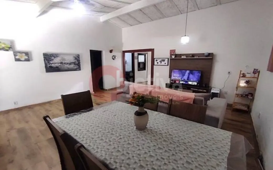 Casa com 3 quartos à venda, 100m2 em Palmeiras, Cabo Frio - RJ - imagem 3 Foto 3 de Casa com 3 quartos à venda, 100m2 em Palmeiras, Cabo Frio - RJ
