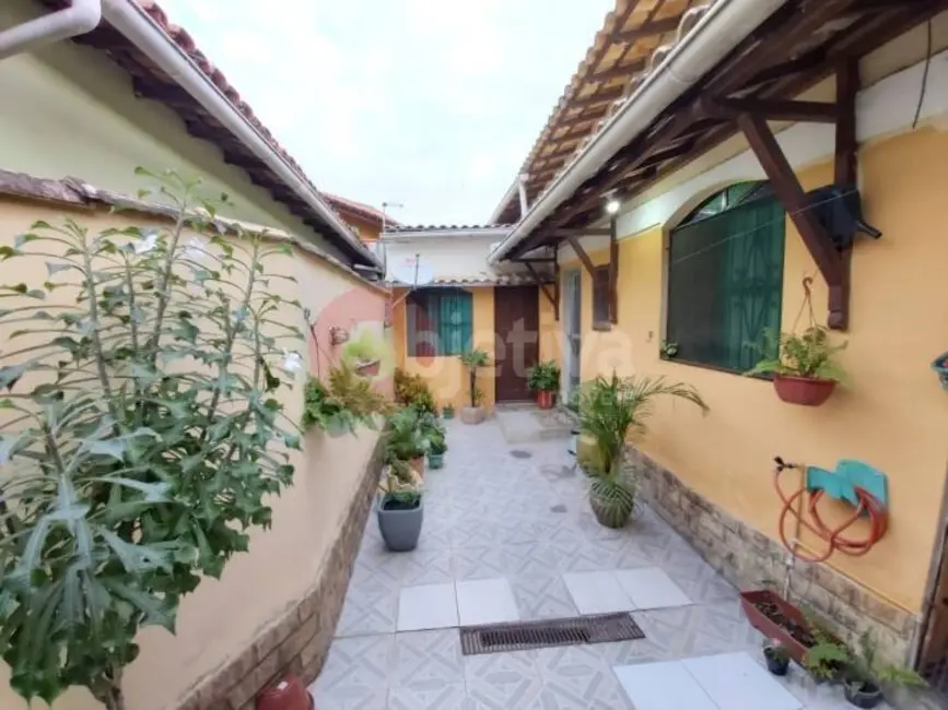 Casa com 2 quartos à venda, 90m2 em Estação, Sao Pedro Da Aldeia - RJ - imagem 5 Foto 5 de Casa com 2 quartos à venda, 90m2 em Estação, Sao Pedro Da Aldeia - RJ