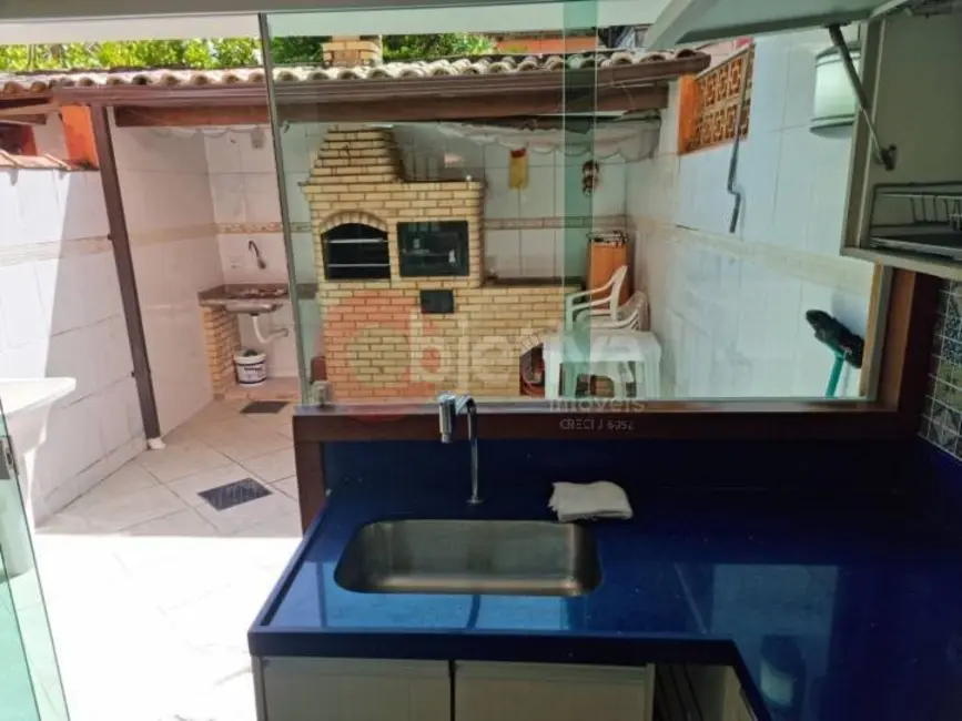 Foto 6 de Casa de Condomínio com 2 quartos para alugar, 95m2 em Ogiva, Cabo Frio - RJ