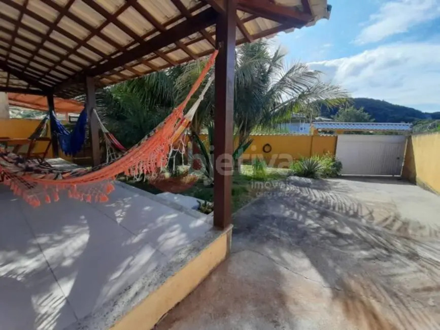 Foto 2 de Casa com 1 quarto para alugar, 56m2 em Reserva do Peró, Cabo Frio - RJ