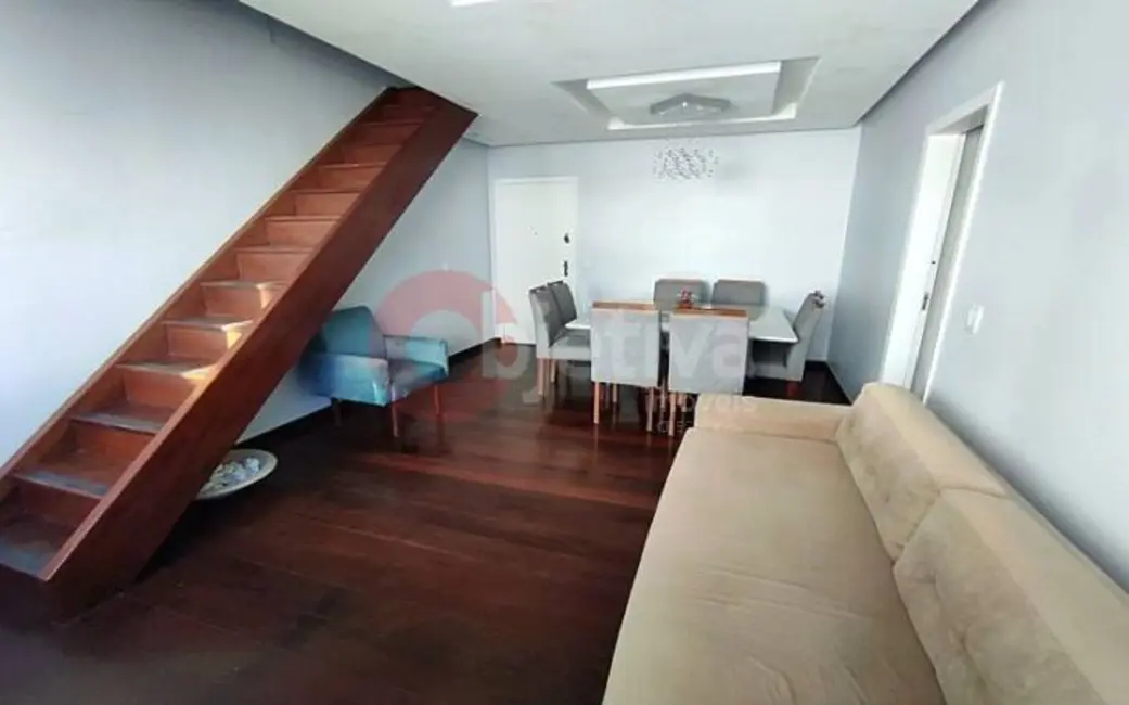 Cobertura com 5 quartos à venda, 210m2 em Centro, Cabo Frio - RJ - imagem 4 Foto 4 de Cobertura com 5 quartos à venda, 210m2 em Centro, Cabo Frio - RJ