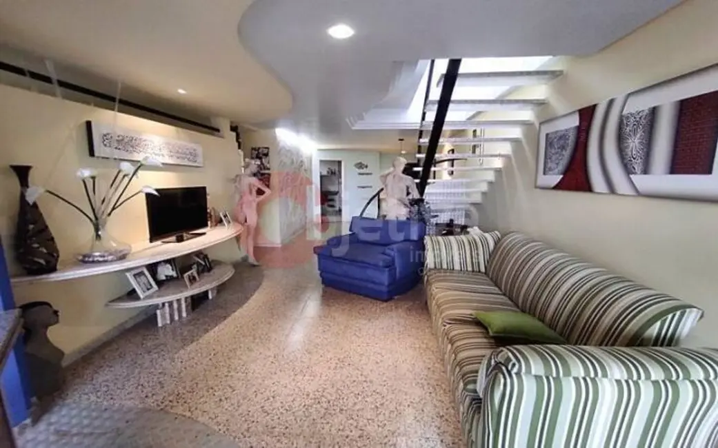 Foto 7 de Cobertura com 4 quartos à venda, 210m2 em Vila Nova, Cabo Frio - RJ