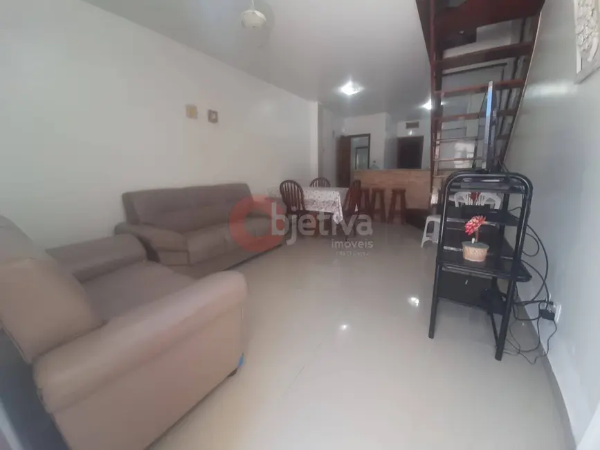 Foto 2 de Casa com 3 quartos à venda, 100m2 em Peró, Cabo Frio - RJ