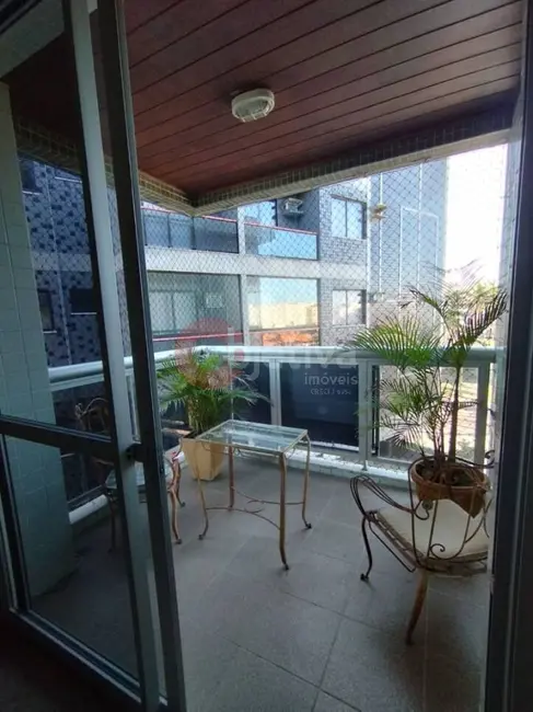 Foto 1 de Apartamento com 3 quartos à venda, 211m2 em Vila Nova, Cabo Frio - RJ