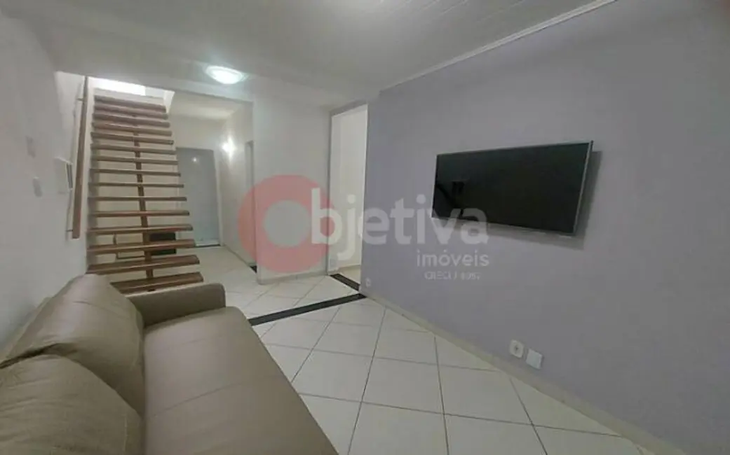 Foto 4 de Casa com 2 quartos à venda, 137m2 em Jardim Excelsior, Cabo Frio - RJ