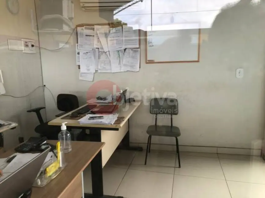 Foto 4 de Armazém / Galpão à venda, 1500m2 em Centro, Sao Pedro Da Aldeia - RJ