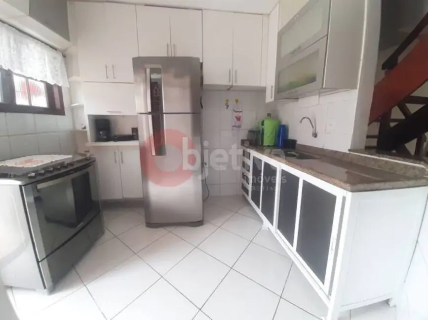 Foto 9 de Casa com 2 quartos à venda, 111m2 em Peró, Cabo Frio - RJ