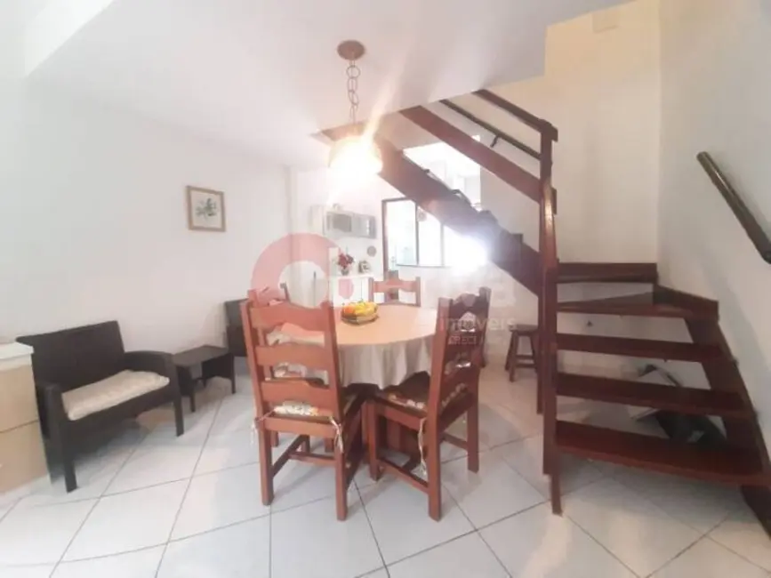 Foto 3 de Casa com 2 quartos à venda, 111m2 em Peró, Cabo Frio - RJ