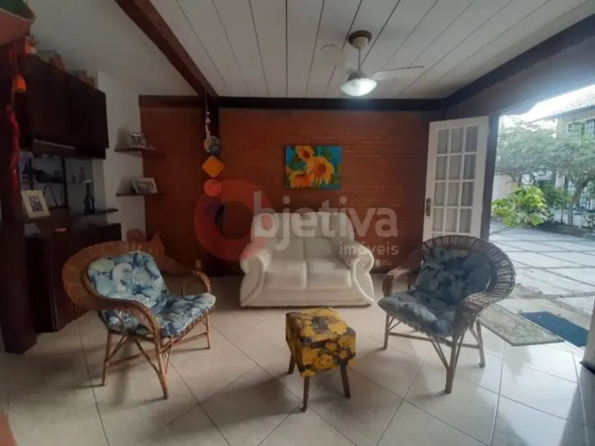 Casa com 3 quartos à venda, 93m2 em Peró, Cabo Frio - RJ - imagem 4 Foto 4 de Casa com 3 quartos à venda, 93m2 em Peró, Cabo Frio - RJ
