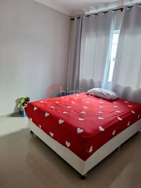 Foto 9 de Casa com 5 quartos à venda, 177m2 em Miguel Couto, Cabo Frio - RJ