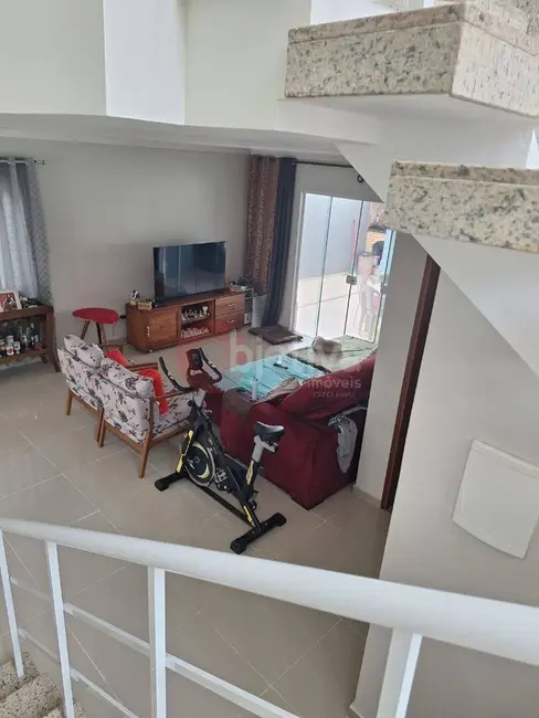 Foto 6 de Casa com 5 quartos à venda, 177m2 em Miguel Couto, Cabo Frio - RJ