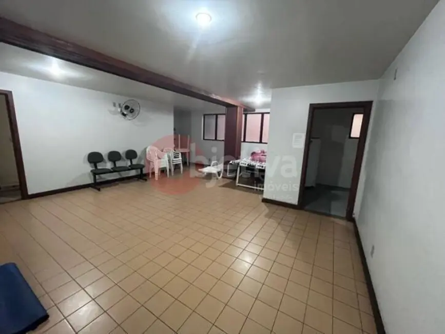 Foto 2 de Apartamento com 2 quartos à venda, 154m2 em Braga, Cabo Frio - RJ