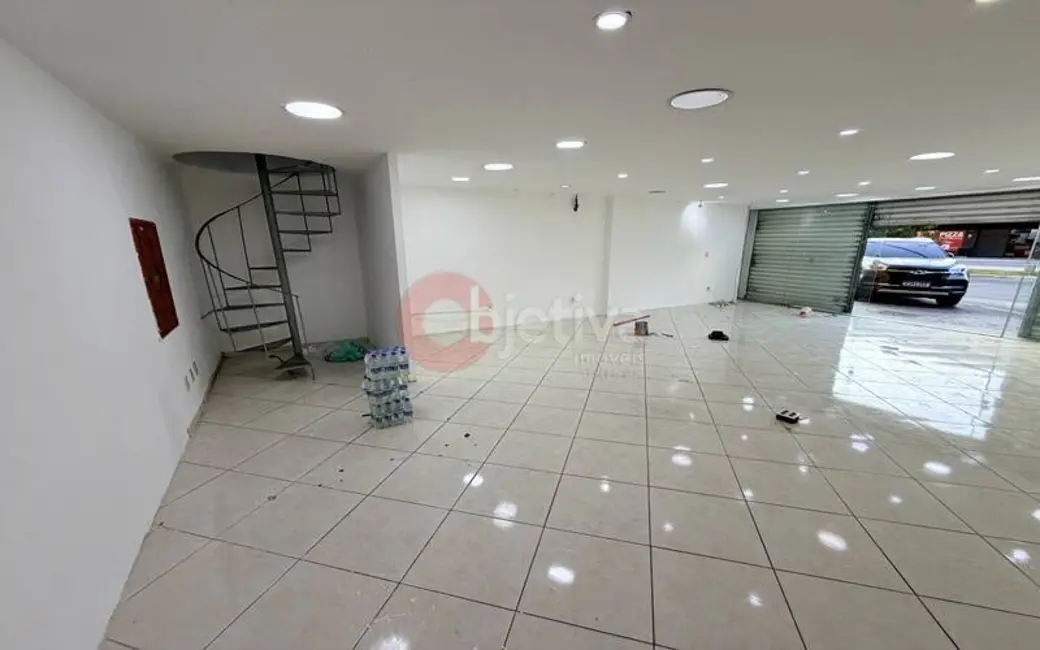Loja para alugar, 120m2 em Parque Riviera, Cabo Frio - RJ - imagem 4 Foto 4 de Loja para alugar, 120m2 em Parque Riviera, Cabo Frio - RJ