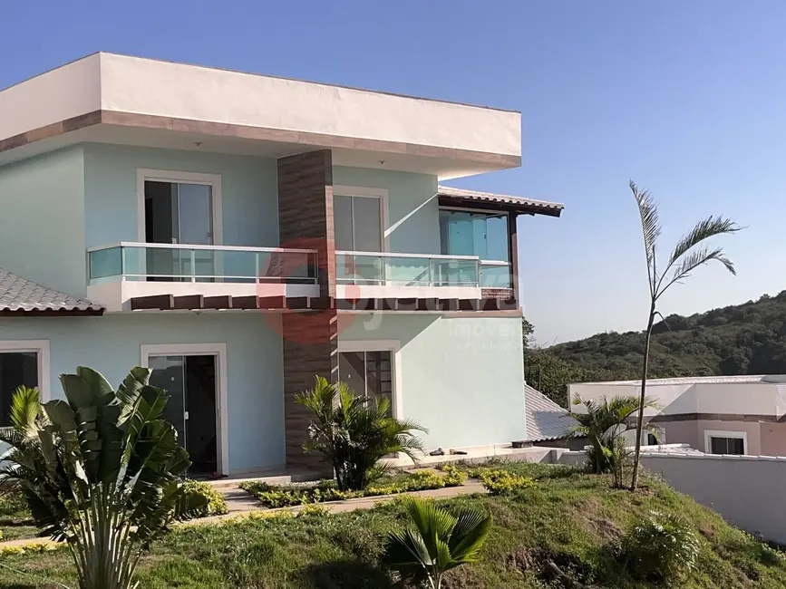 Foto 1 de Casa com 3 quartos à venda, 200m2 em Peró, Cabo Frio - RJ