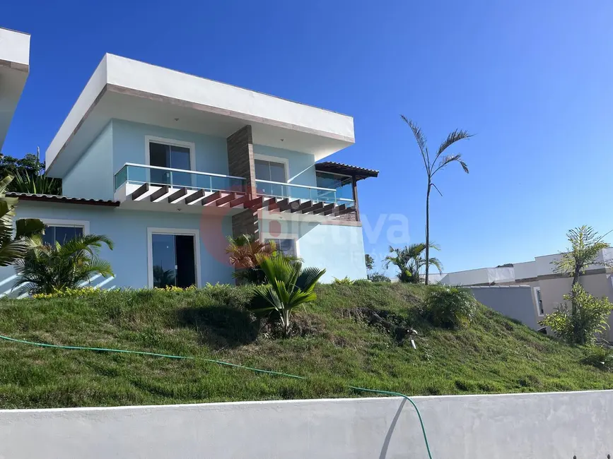 Foto 2 de Casa com 3 quartos à venda, 200m2 em Peró, Cabo Frio - RJ