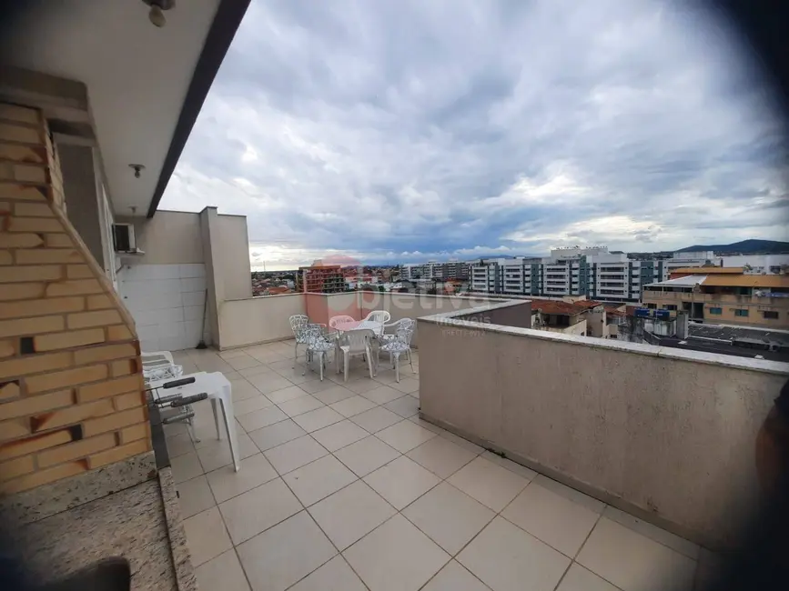 Foto 4 de Cobertura com 3 quartos à venda, 203m2 em Jardim Flamboyant, Cabo Frio - RJ