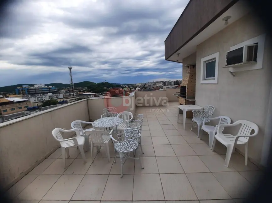 Foto 6 de Cobertura com 3 quartos à venda, 203m2 em Jardim Flamboyant, Cabo Frio - RJ